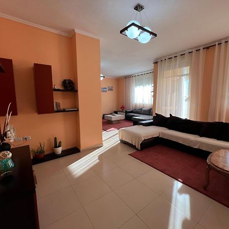 Elbasan Center Family Apartment N.42 Exterior foto
